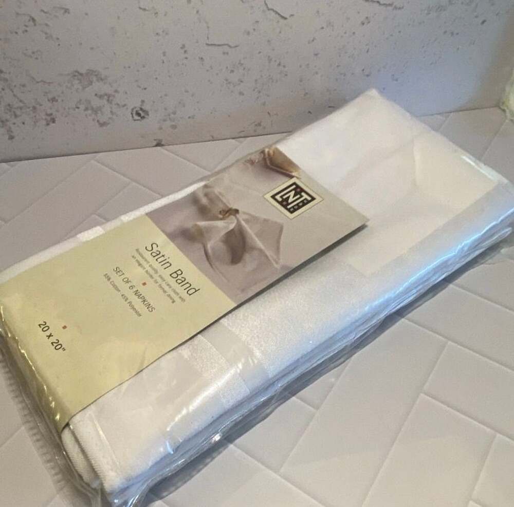 Linens N Things Satin Band Napkins Size 20 x 20 White Set of 6
